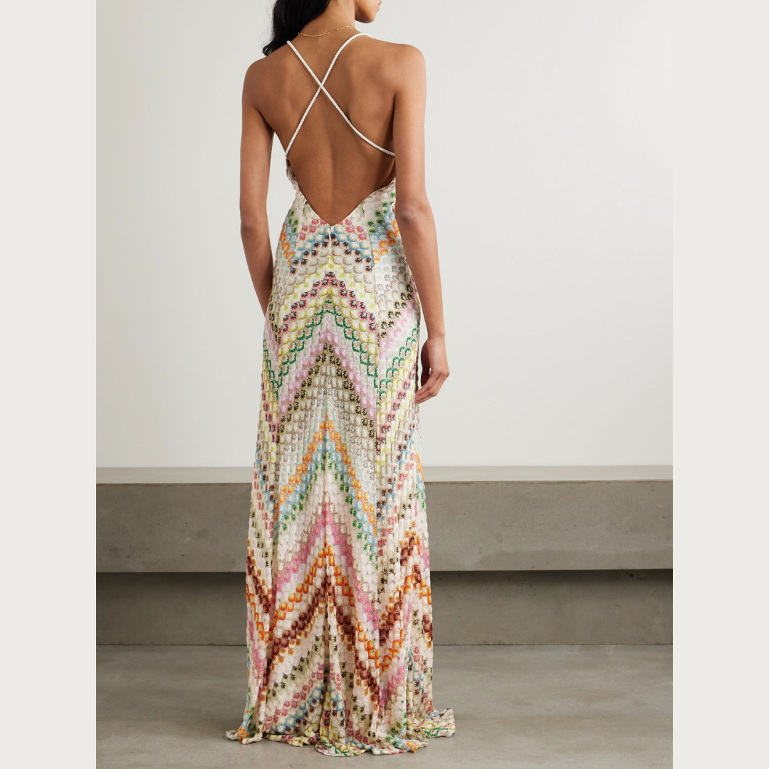 ROBE LONGUE OUVERTE A IMPRIMÉ CHEVRONS COLORE EN MAILLE