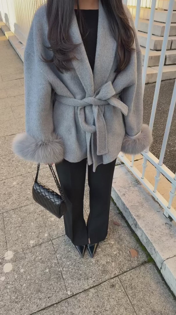 MANTEAU EN LAINE AVEC FOURRURE - GRIS ROCHE